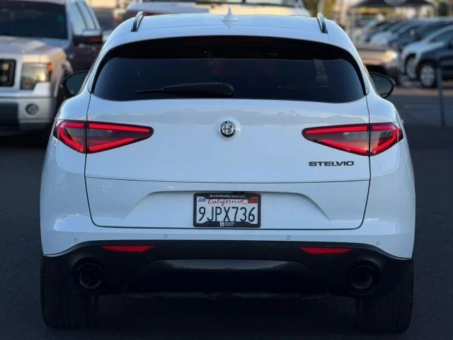 2019 Alfa Romeo Stelvio - Image 7 of 23