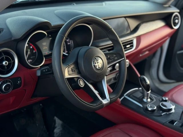 2019 Alfa Romeo Stelvio - Image 16 of 23