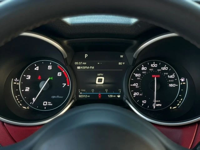2019 Alfa Romeo Stelvio - Image 17 of 23
