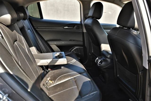 2019 Alfa Romeo Stelvio - Image 16 of 20