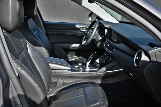 2019 Alfa Romeo Stelvio - Image 13 of 20