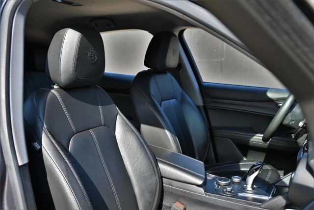 2019 Alfa Romeo Stelvio - Image 15 of 20