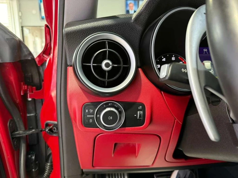 2019 Alfa Romeo Stelvio - Image 21 of 31