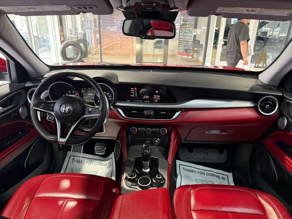 2019 Alfa Romeo Stelvio - Image 24 of 31