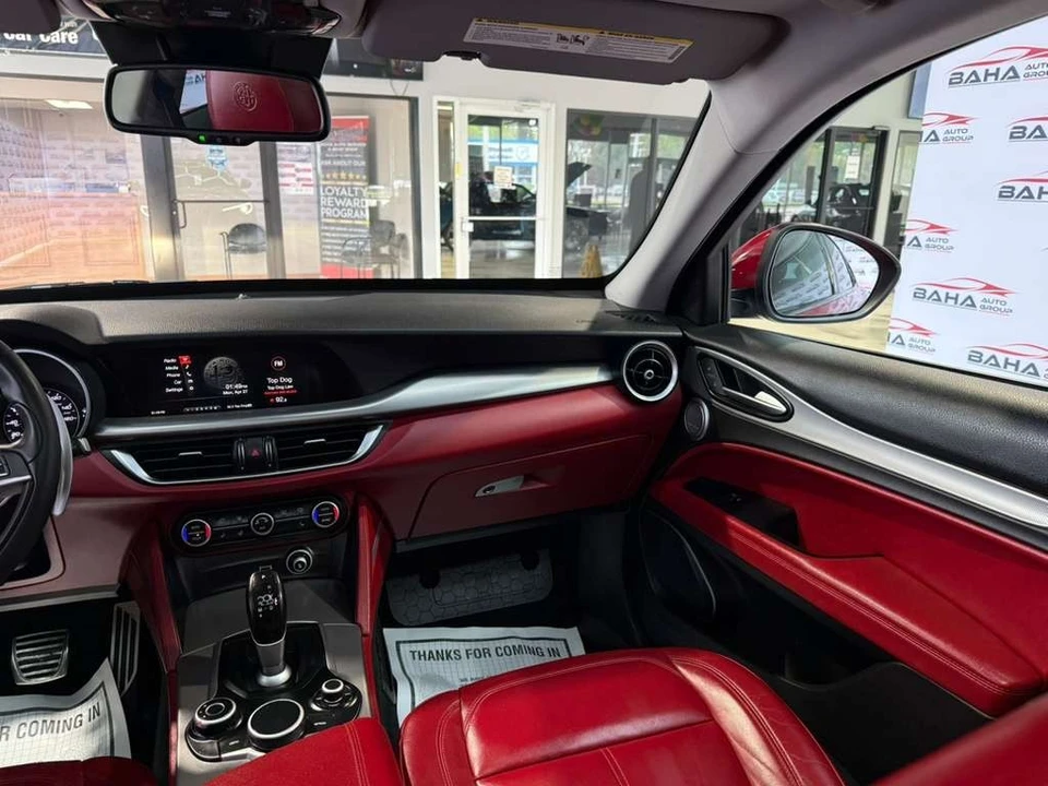 2019 Alfa Romeo Stelvio - Image 27 of 31