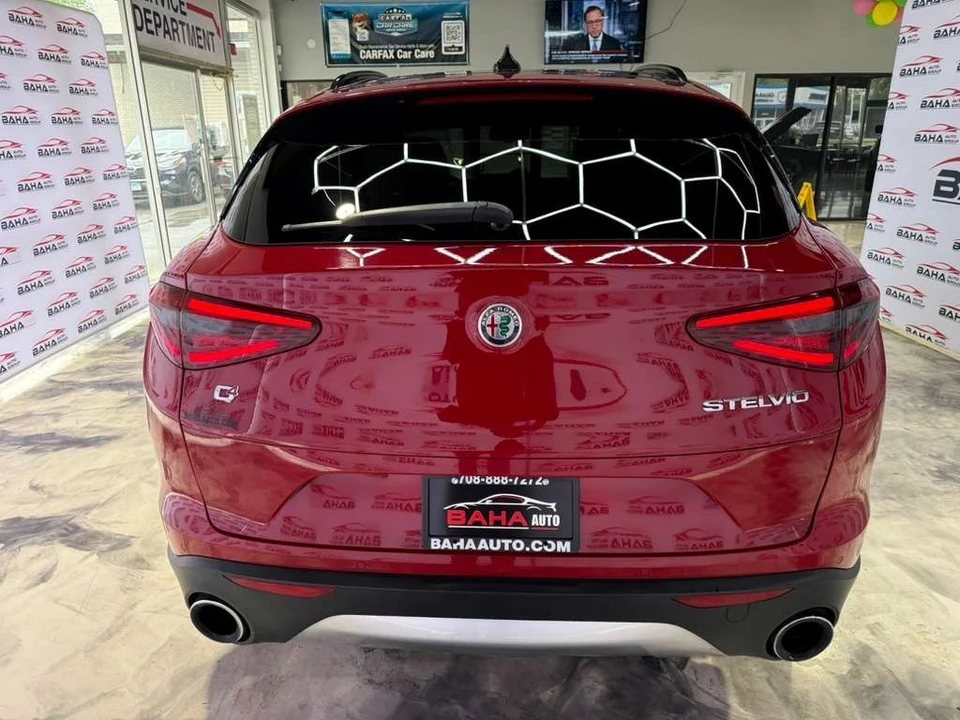 2019 Alfa Romeo Stelvio - Image 9 of 31