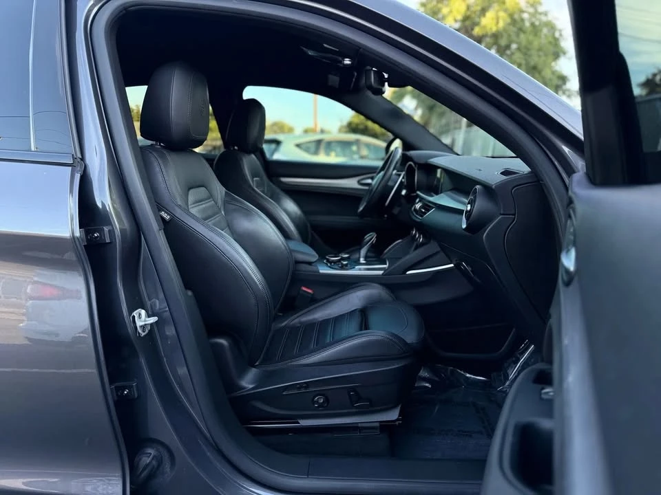 2019 Alfa Romeo Stelvio - Image 10 of 20