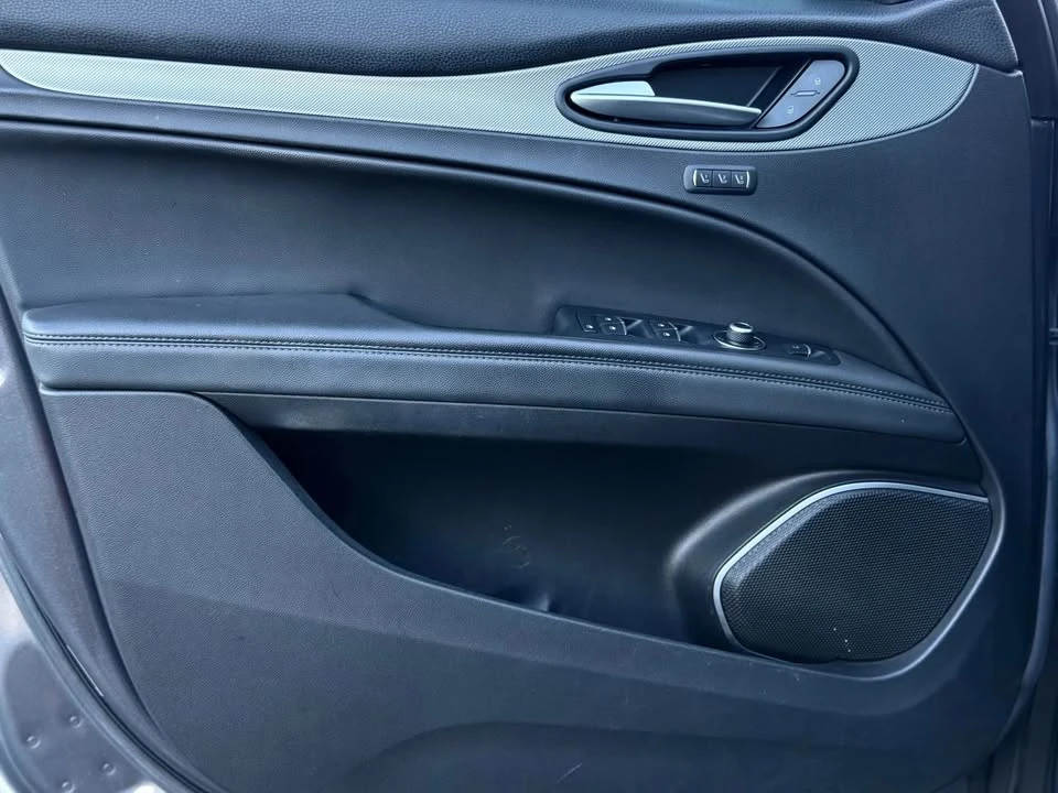 2019 Alfa Romeo Stelvio - Image 18 of 20