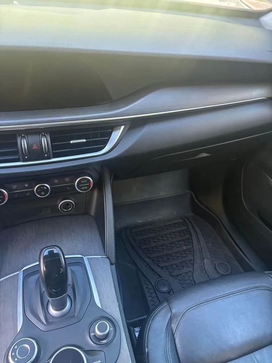 2019 Alfa Romeo Stelvio - Image 8 of 10