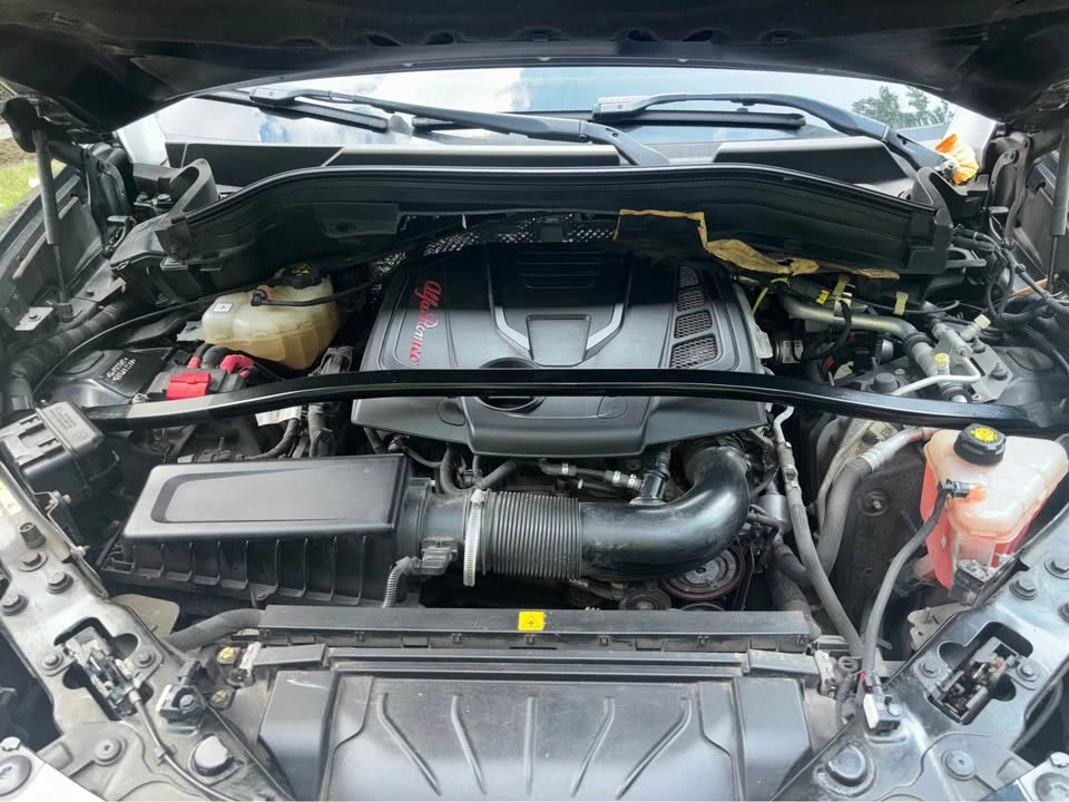 2019 Alfa Romeo Stelvio - Image 5 of 10