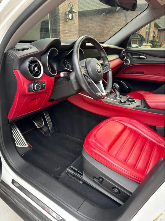 2019 Alfa Romeo Stelvio - Image 5 of 11