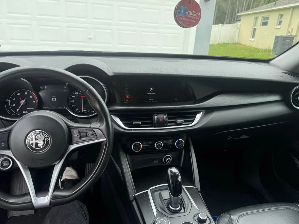 2019 Alfa Romeo Stelvio - Image 17 of 20