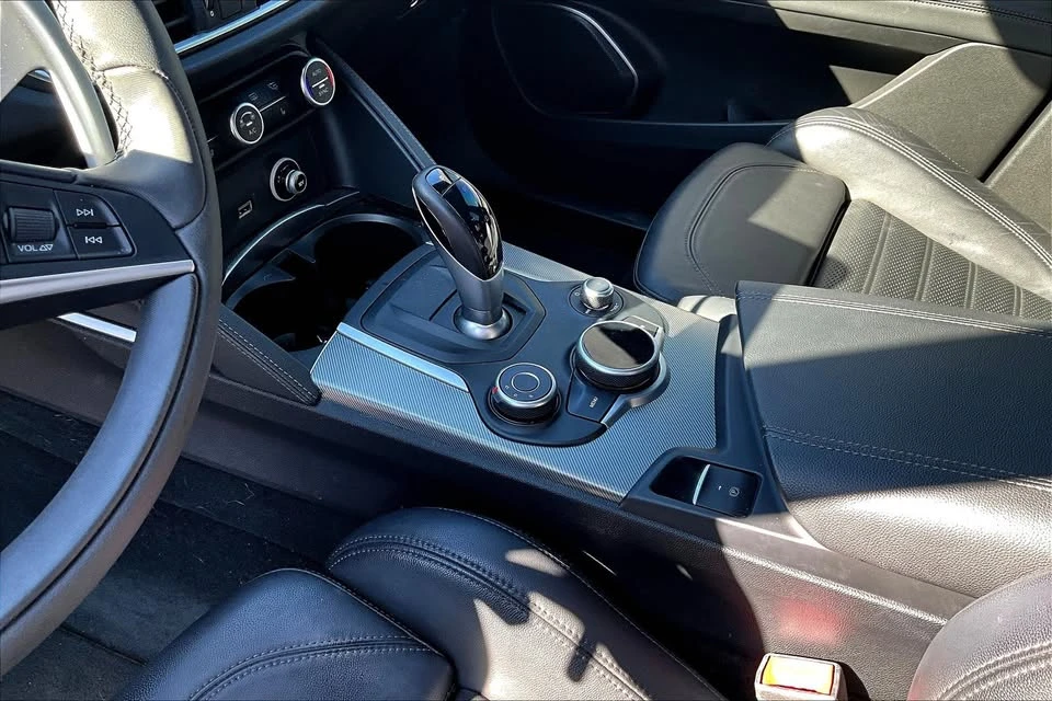 2019 Alfa Romeo Stelvio - Image 8 of 13