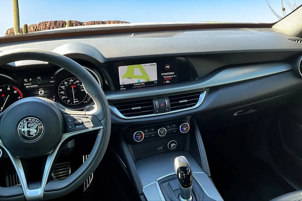 2019 Alfa Romeo Stelvio - Image 10 of 13