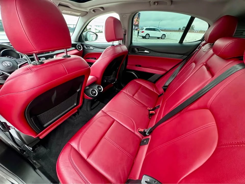 2019 Alfa Romeo Stelvio - Image 13 of 18