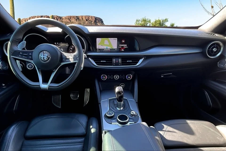 2019 Alfa Romeo Stelvio - Image 6 of 13
