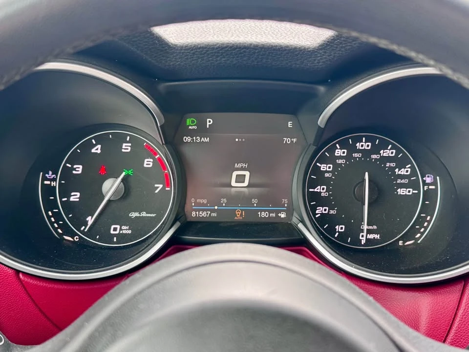 2019 Alfa Romeo Stelvio - Image 11 of 18