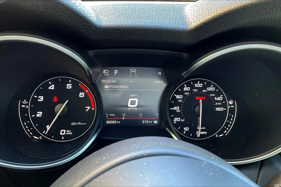 2019 Alfa Romeo Stelvio - Image 5 of 13