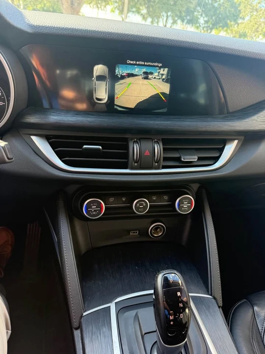 2019 Alfa Romeo Stelvio - Image 9 of 21