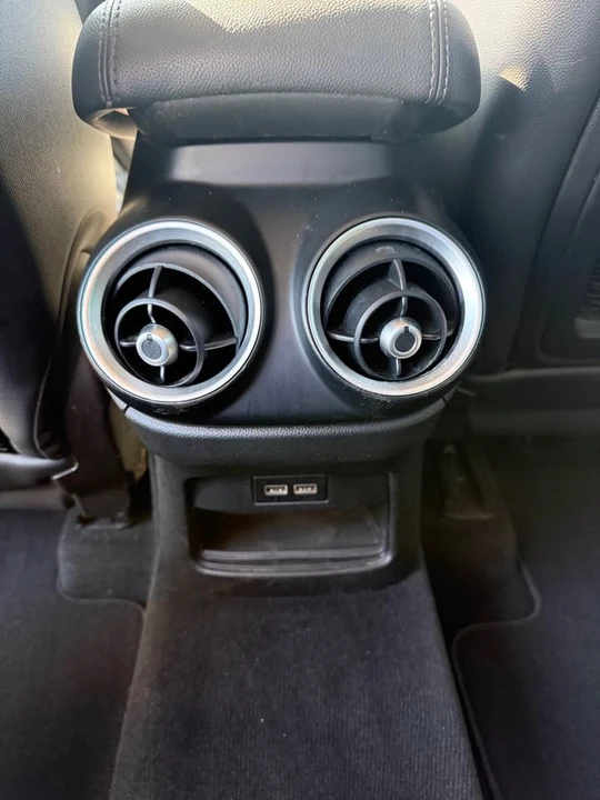 2019 Alfa Romeo Stelvio - Image 17 of 21