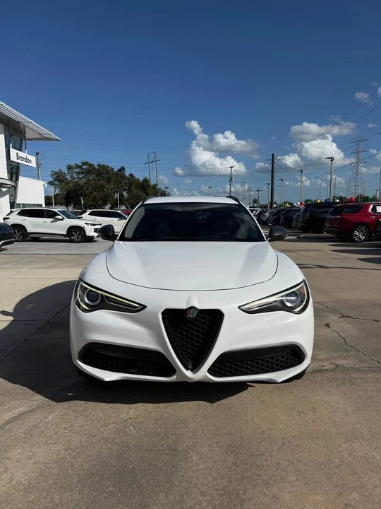 2019 Alfa Romeo Stelvio - Image 2 of 21