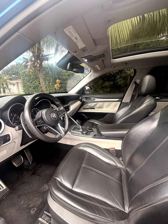 2019 Alfa Romeo Stelvio - Image 7 of 10