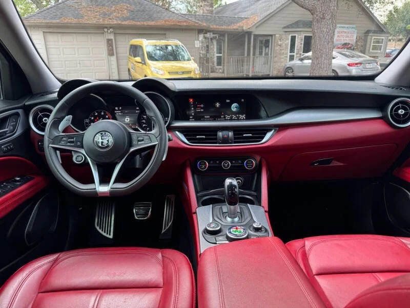 2019 Alfa Romeo Stelvio - Image 16 of 19