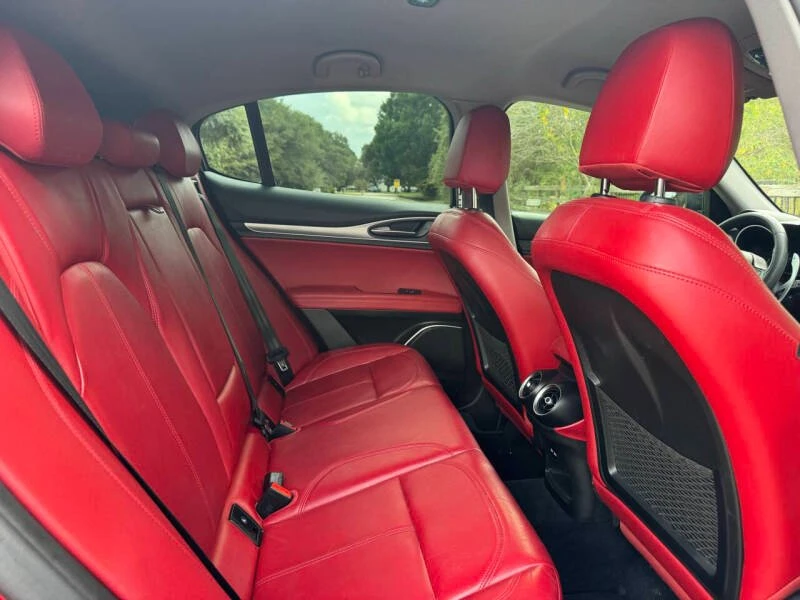 2019 Alfa Romeo Stelvio - Image 13 of 19