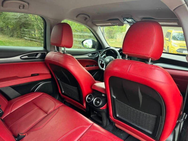 2019 Alfa Romeo Stelvio - Image 12 of 19