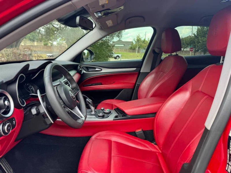 2019 Alfa Romeo Stelvio - Image 18 of 19