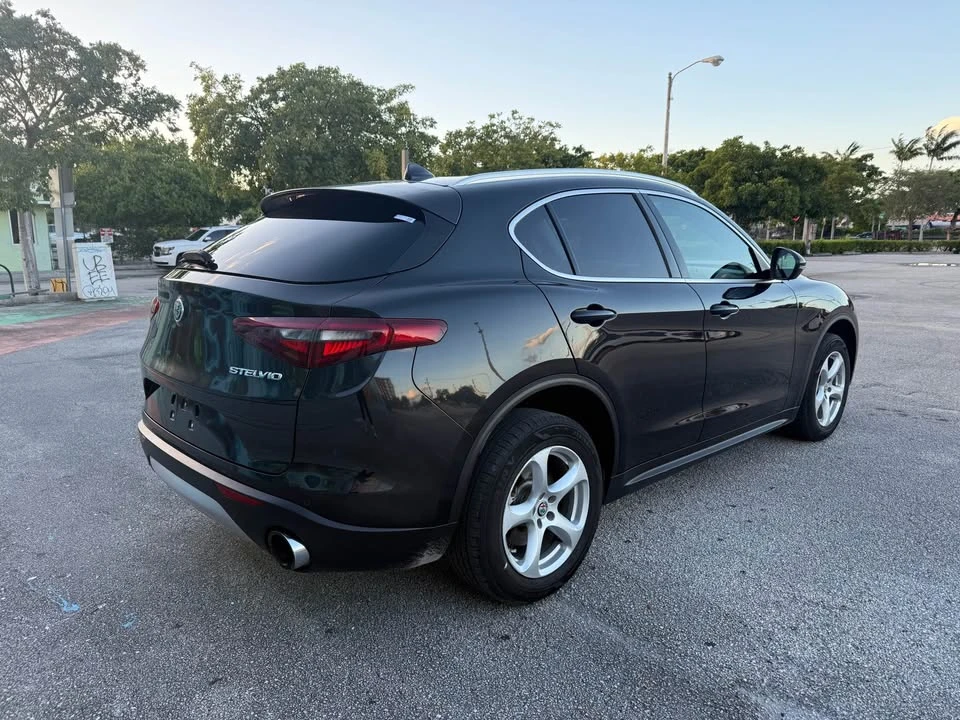2019 Alfa Romeo Stelvio - Image 4 of 18