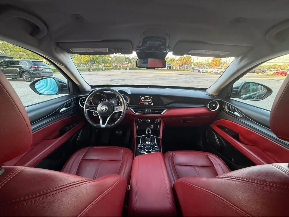 2019 Alfa Romeo Stelvio - Image 13 of 18