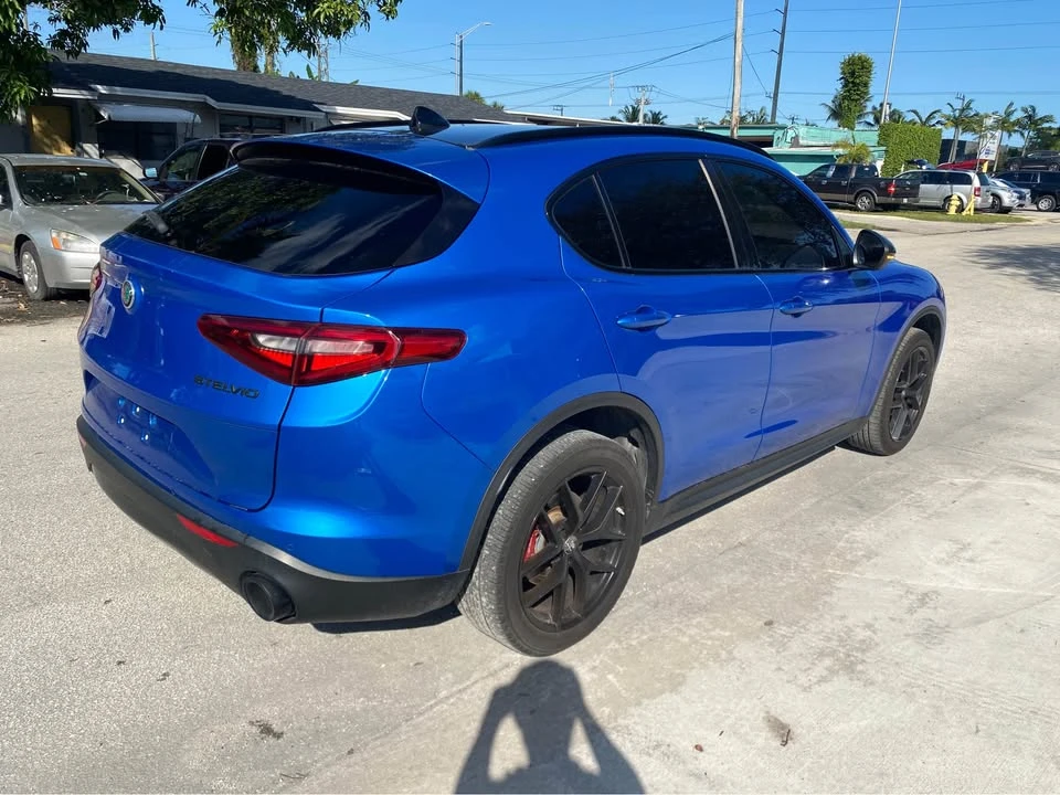 2019 Alfa Romeo Stelvio - Image 5 of 9