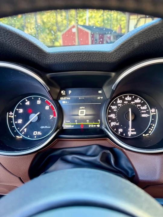 2019 Alfa Romeo Stelvio - Image 10 of 14