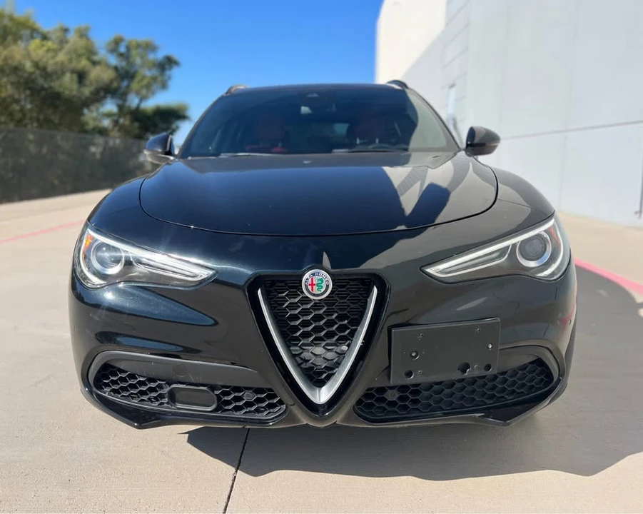 2019 Alfa Romeo Stelvio - Image 9 of 17