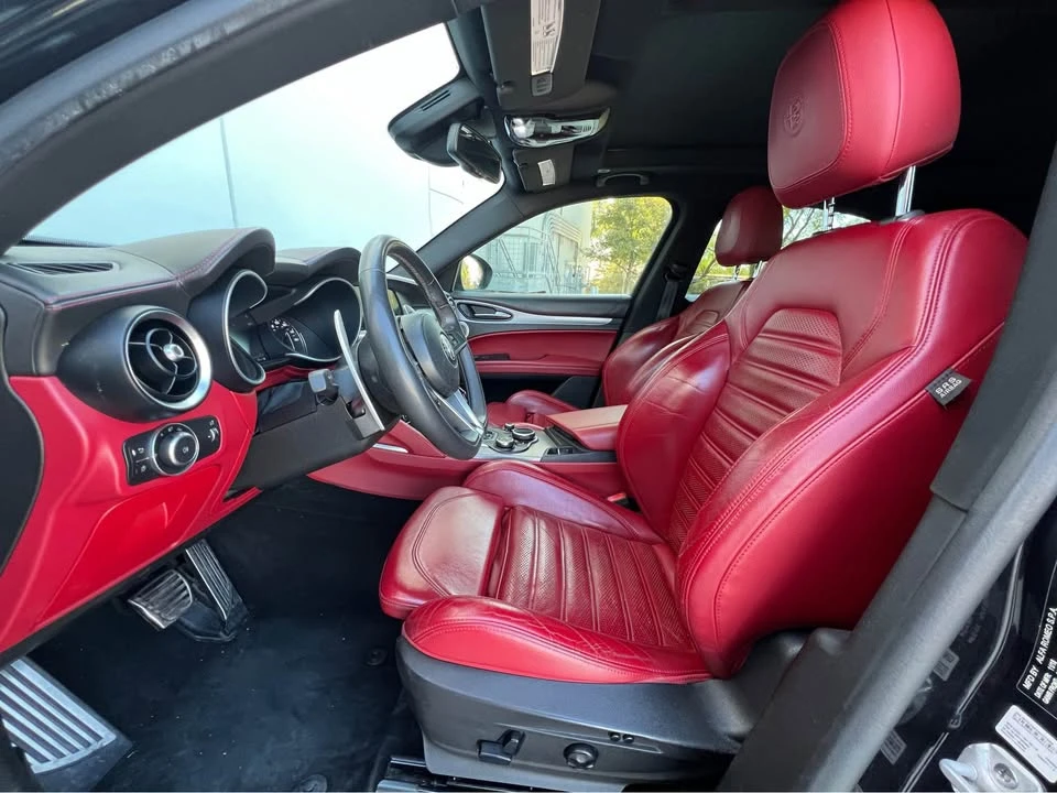 2019 Alfa Romeo Stelvio - Image 13 of 17