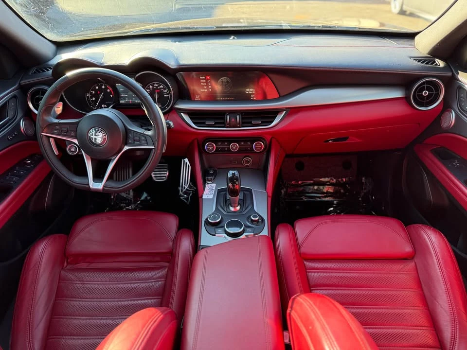 2019 Alfa Romeo Stelvio - Image 10 of 19