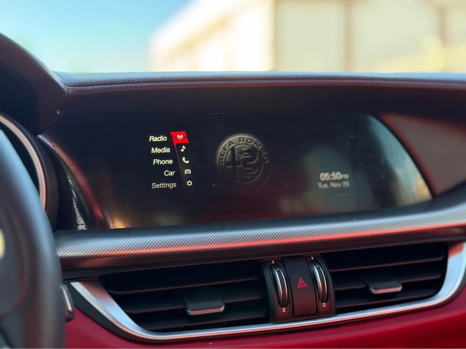 2019 Alfa Romeo Stelvio - Image 13 of 19