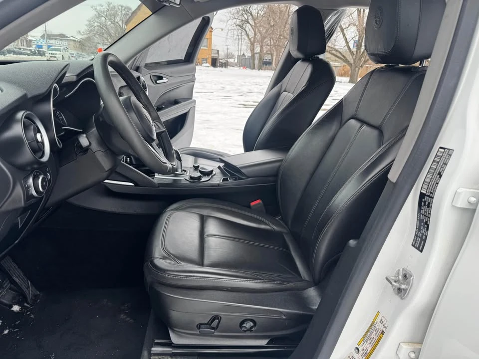 2019 Alfa Romeo Stelvio - Image 11 of 20