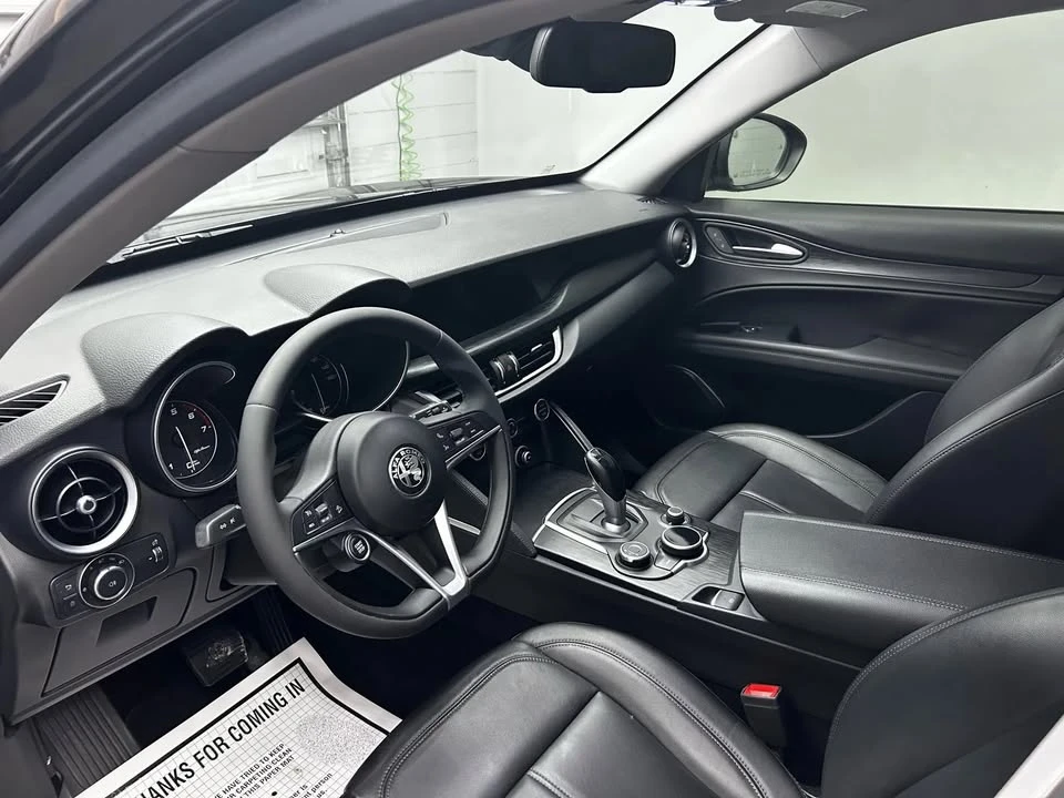 2019 Alfa Romeo Stelvio - Image 15 of 20