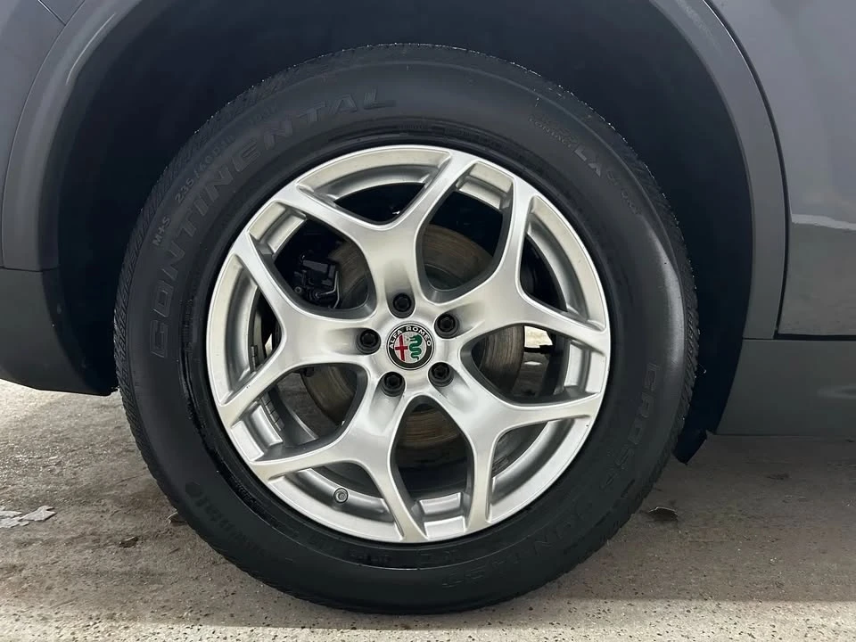 2019 Alfa Romeo Stelvio - Image 11 of 20