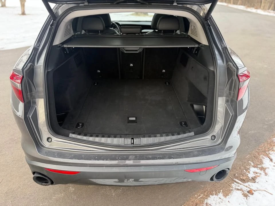 2019 Alfa Romeo Stelvio - Image 11 of 20
