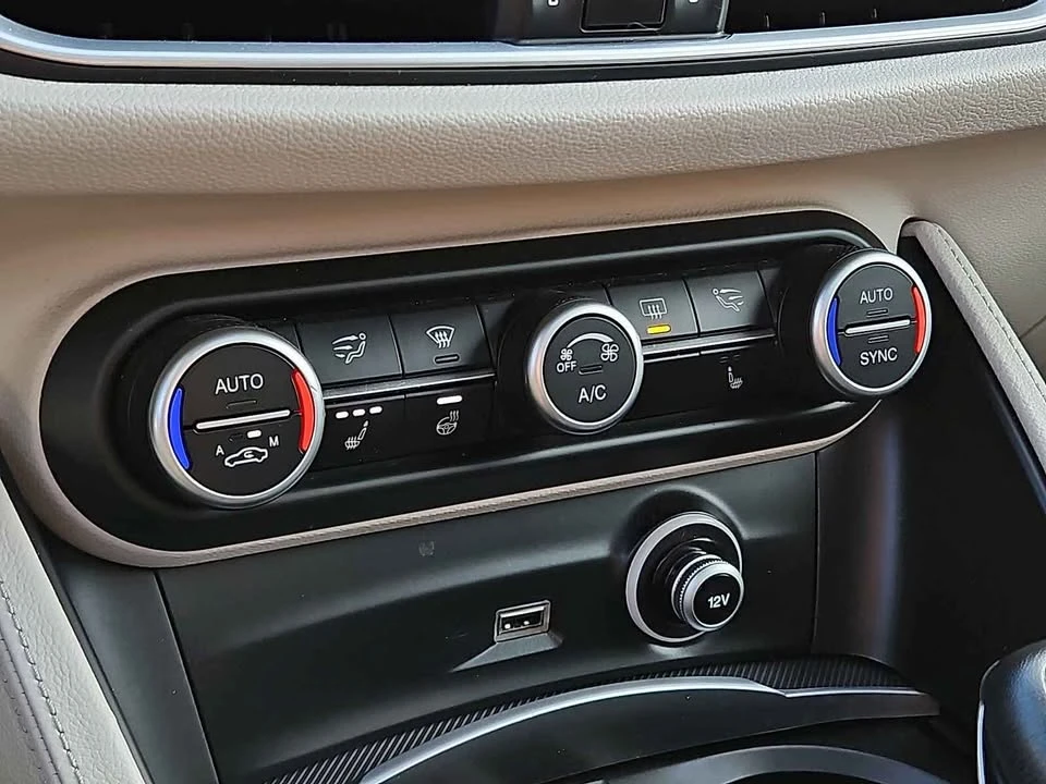 2019 Alfa Romeo Stelvio - Image 14 of 20