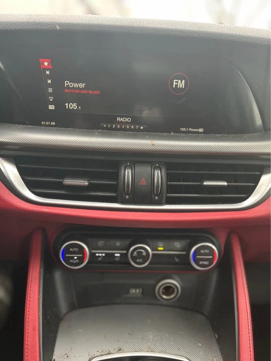 2019 Alfa Romeo Stelvio - Image 11 of 19