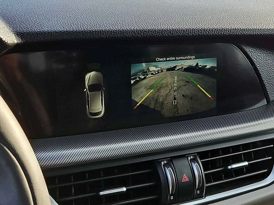2019 Alfa Romeo Stelvio - Image 16 of 20