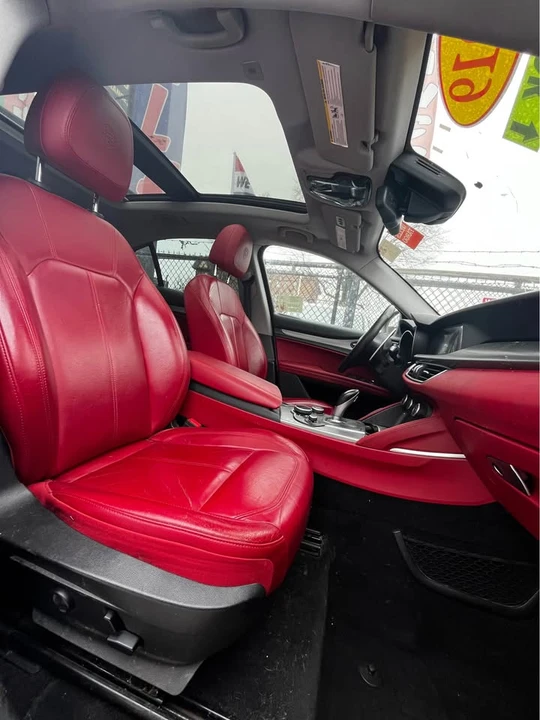 2019 Alfa Romeo Stelvio - Image 14 of 19