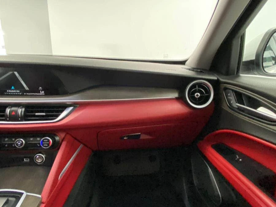 2019 Alfa Romeo Stelvio - Image 12 of 19