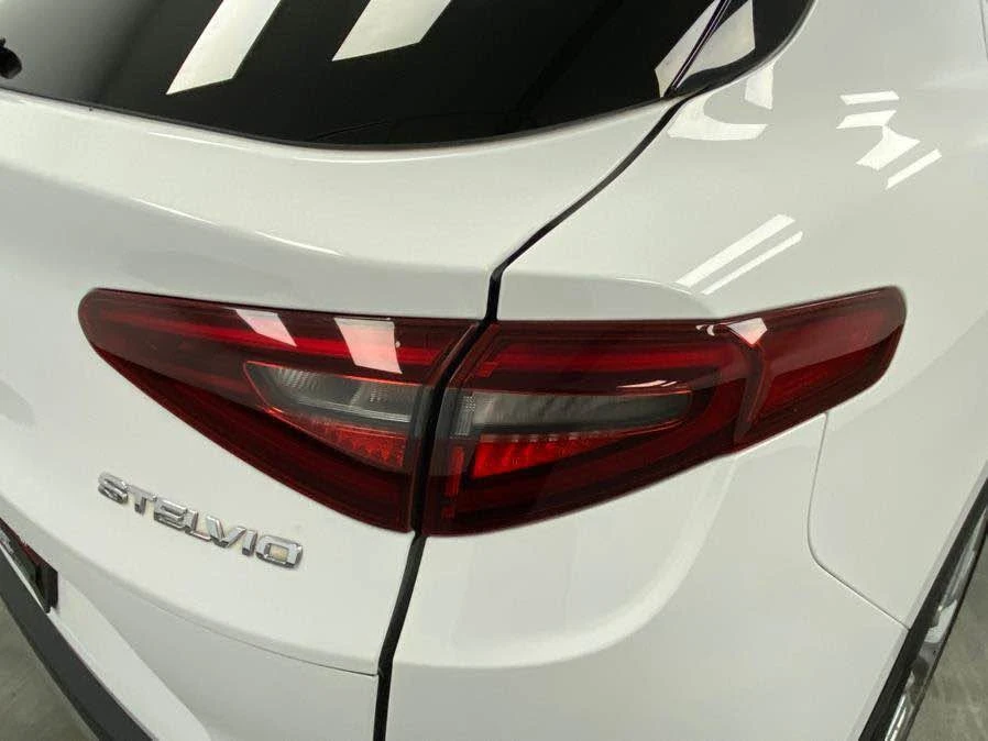 2019 Alfa Romeo Stelvio - Image 7 of 19