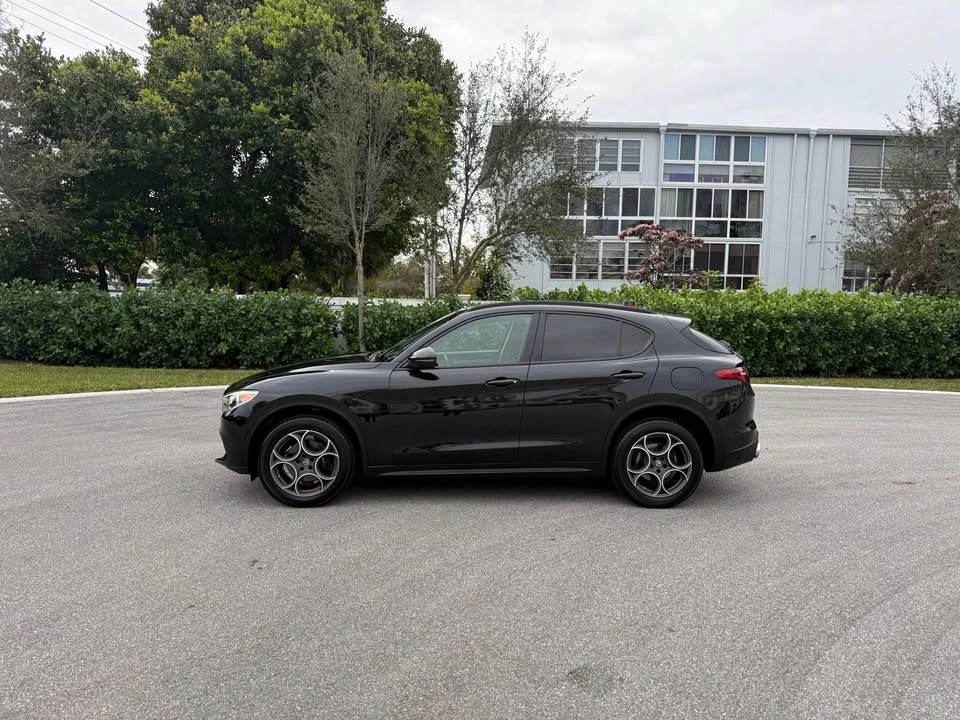 2019 Alfa Romeo Stelvio - Image 4 of 12