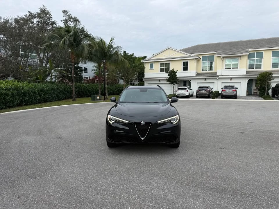 2019 Alfa Romeo Stelvio - Image 8 of 12
